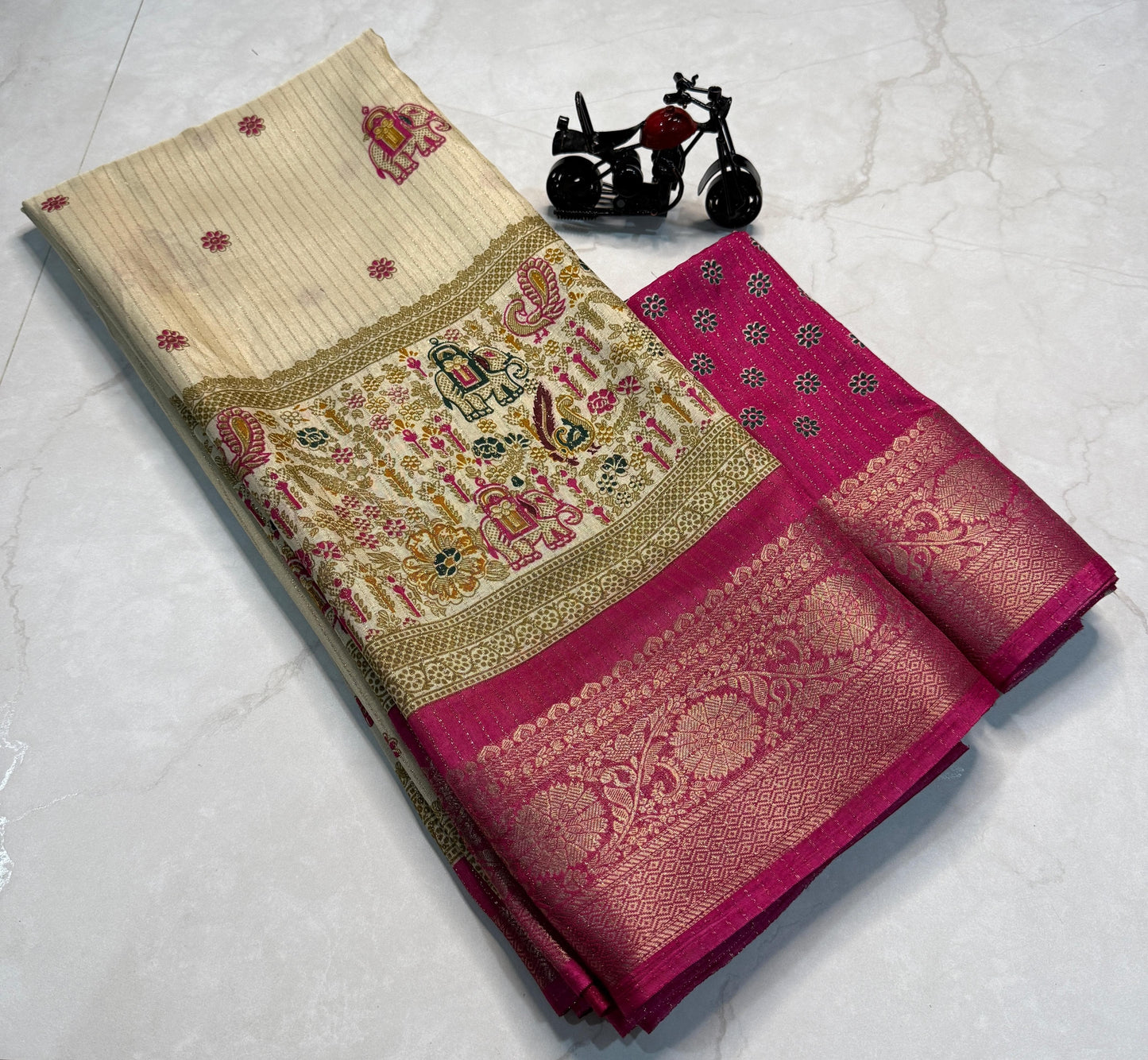Rekko Silk Saree with All-Over Floral Design & Contrast Border - Pink
